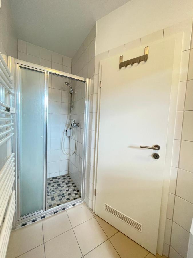 Ferienwohnung Im Stadtzentrum Von Bernau - Schoene Ferienwohnung Mit 1 1/2 Zimmern, Bad, Spuelmaschine, Waschmaschine, Komplette Kueche, Wlan Bernau bei Berlin Exterior foto