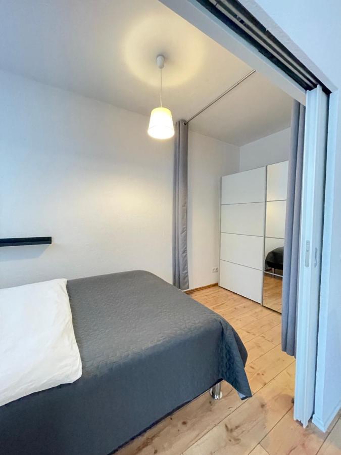 Ferienwohnung Im Stadtzentrum Von Bernau - Schoene Ferienwohnung Mit 1 1/2 Zimmern, Bad, Spuelmaschine, Waschmaschine, Komplette Kueche, Wlan Bernau bei Berlin Exterior foto