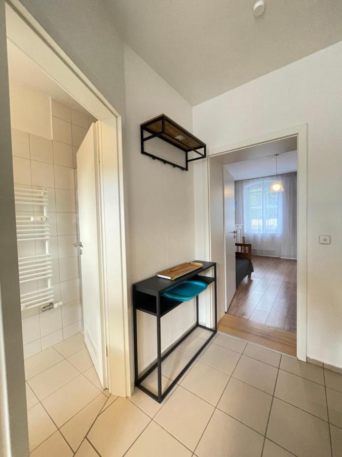 Ferienwohnung Im Stadtzentrum Von Bernau - Schoene Ferienwohnung Mit 1 1/2 Zimmern, Bad, Spuelmaschine, Waschmaschine, Komplette Kueche, Wlan Bernau bei Berlin Exterior foto